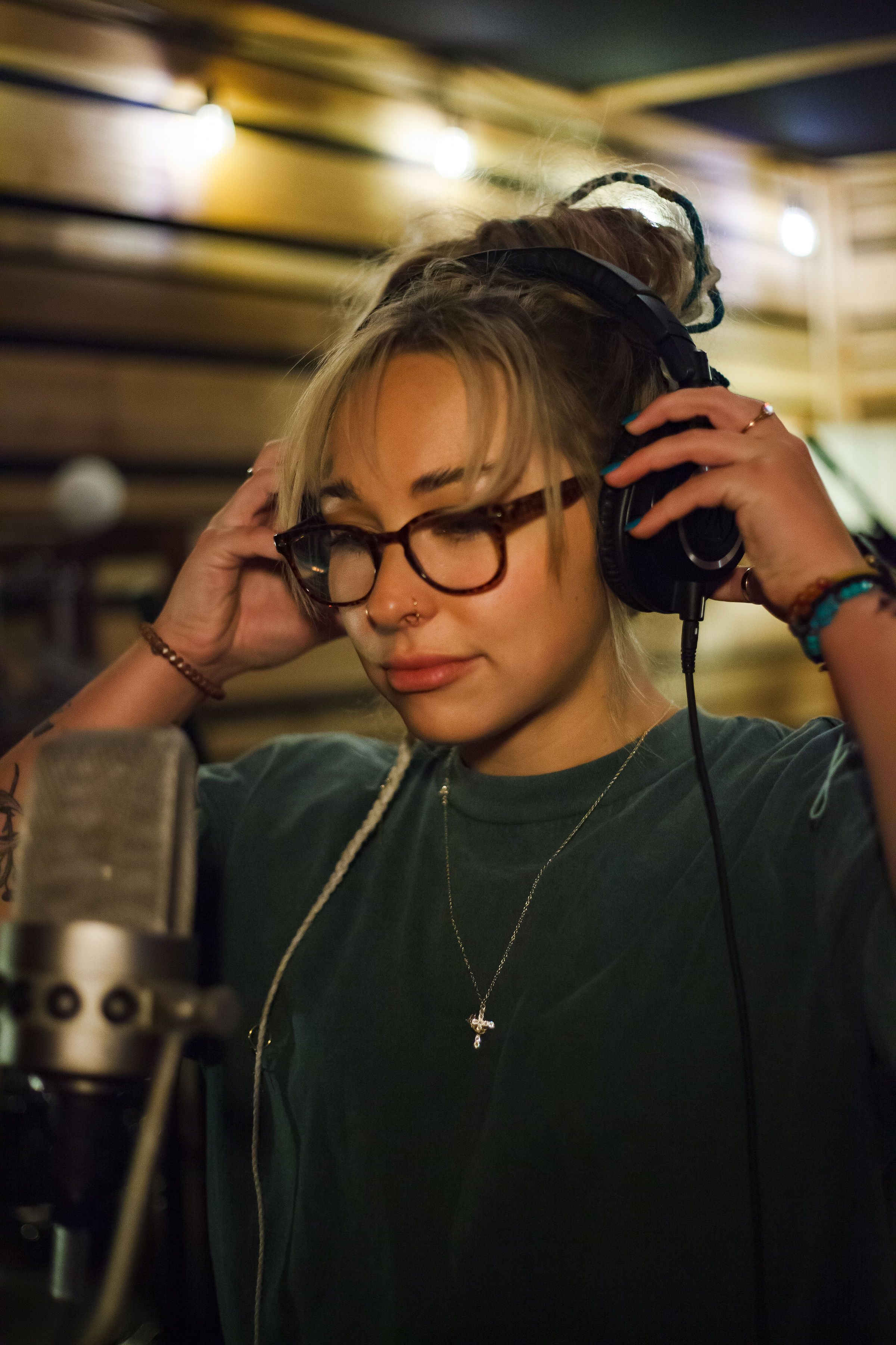 DEMOS